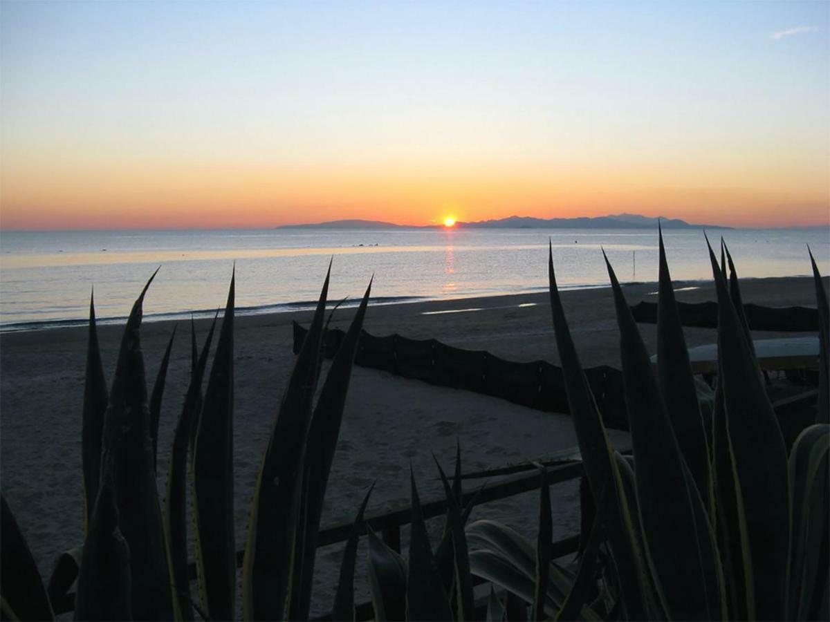 Suites Pratoranieri Beach Follonica Luaran gambar